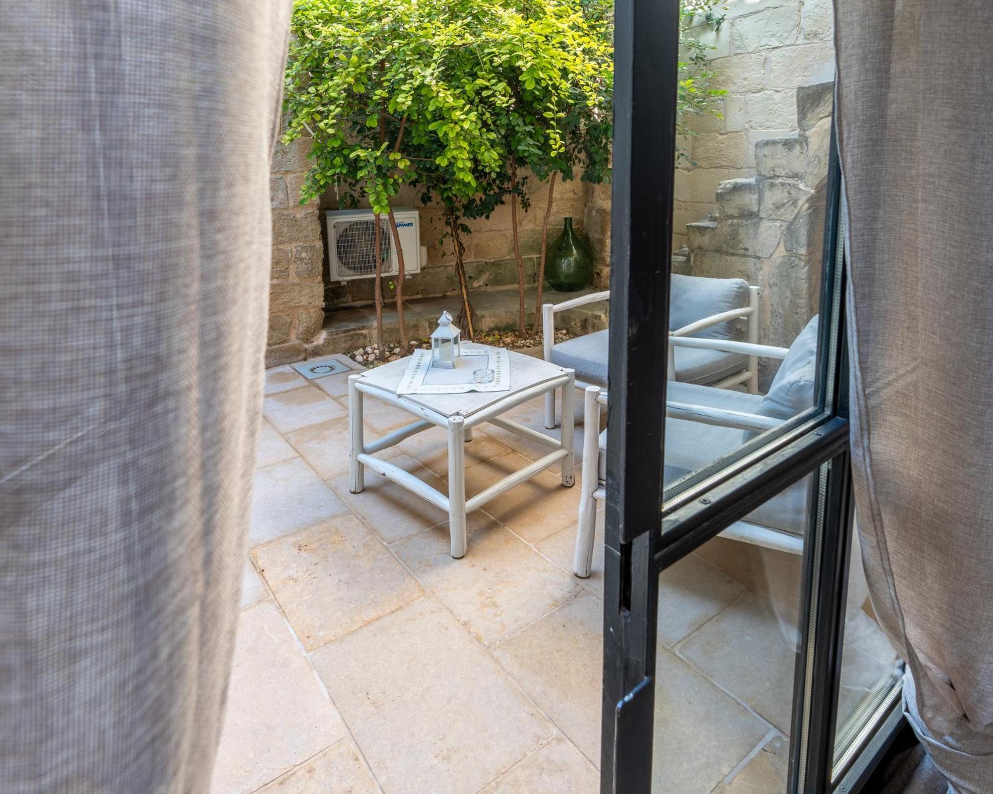 La Dimora Delle Grazie Bed & Breakfast San Cesario di Lecce Exterior foto